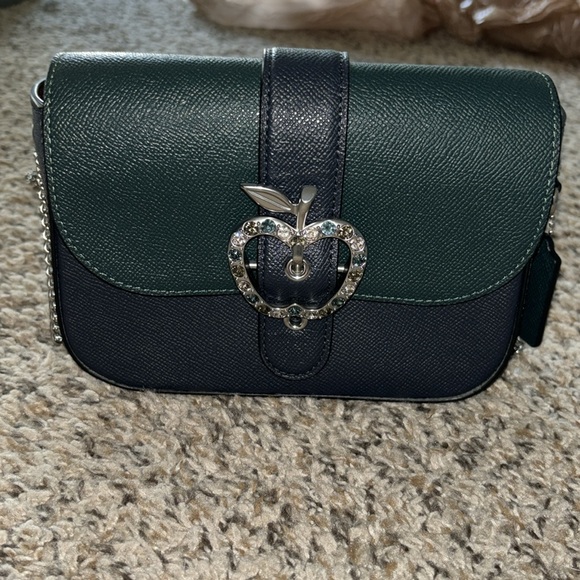 NWOT Coach Gemma Crossbody with Apple Buckle - Picture 2 of 6
